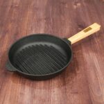 set000855_7-Grillpfanne-Gusseisen-mit-Pressdeckel-Induktion-Holzgriff-Bratpfanne-Pfanne-Feuerpfanne